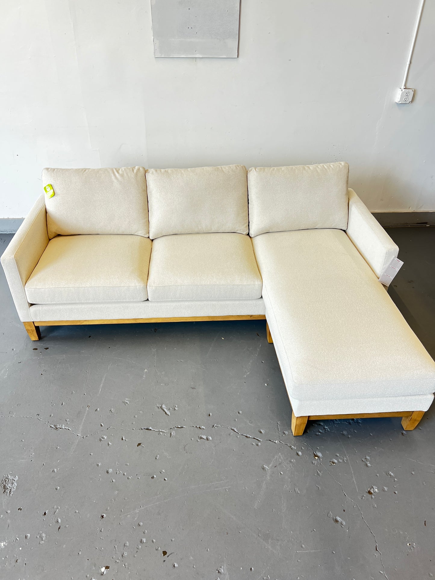 Oatmeal Sectional & Reversible Chaise