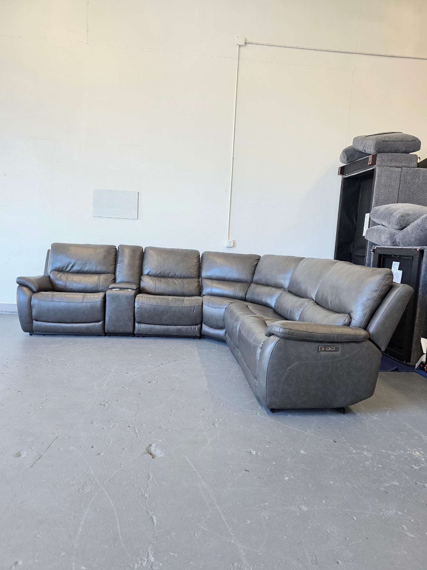Lauretta 6-piece Leather Power Reclining Sectional with Power Headrests