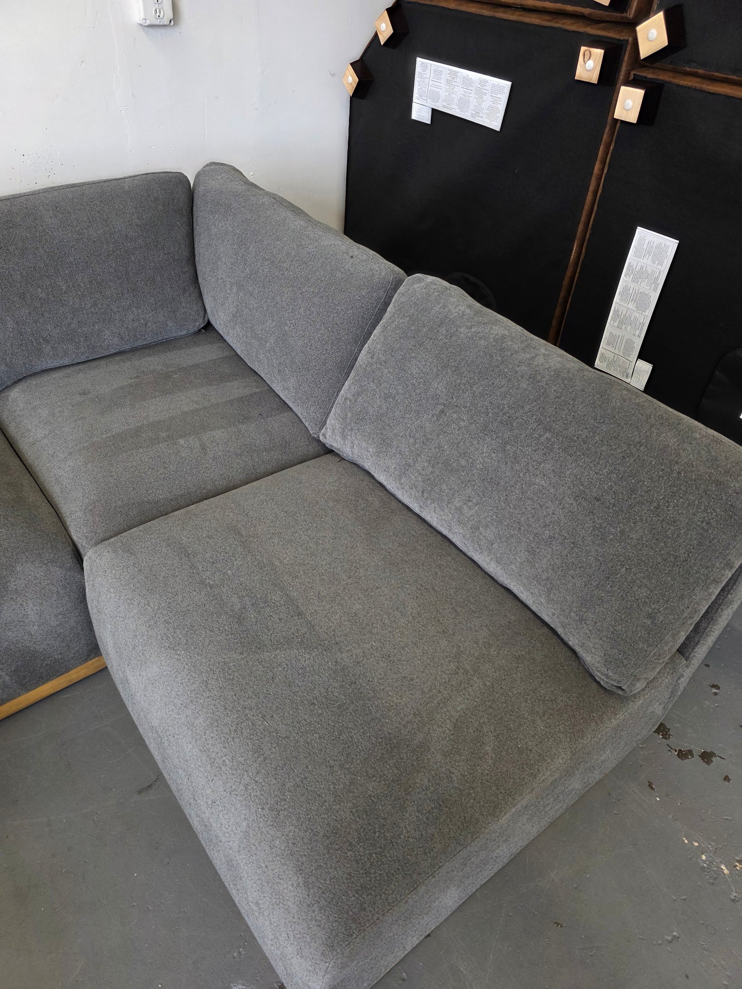 Henredon Murphy Fabric Modular Sectional with Ottoman