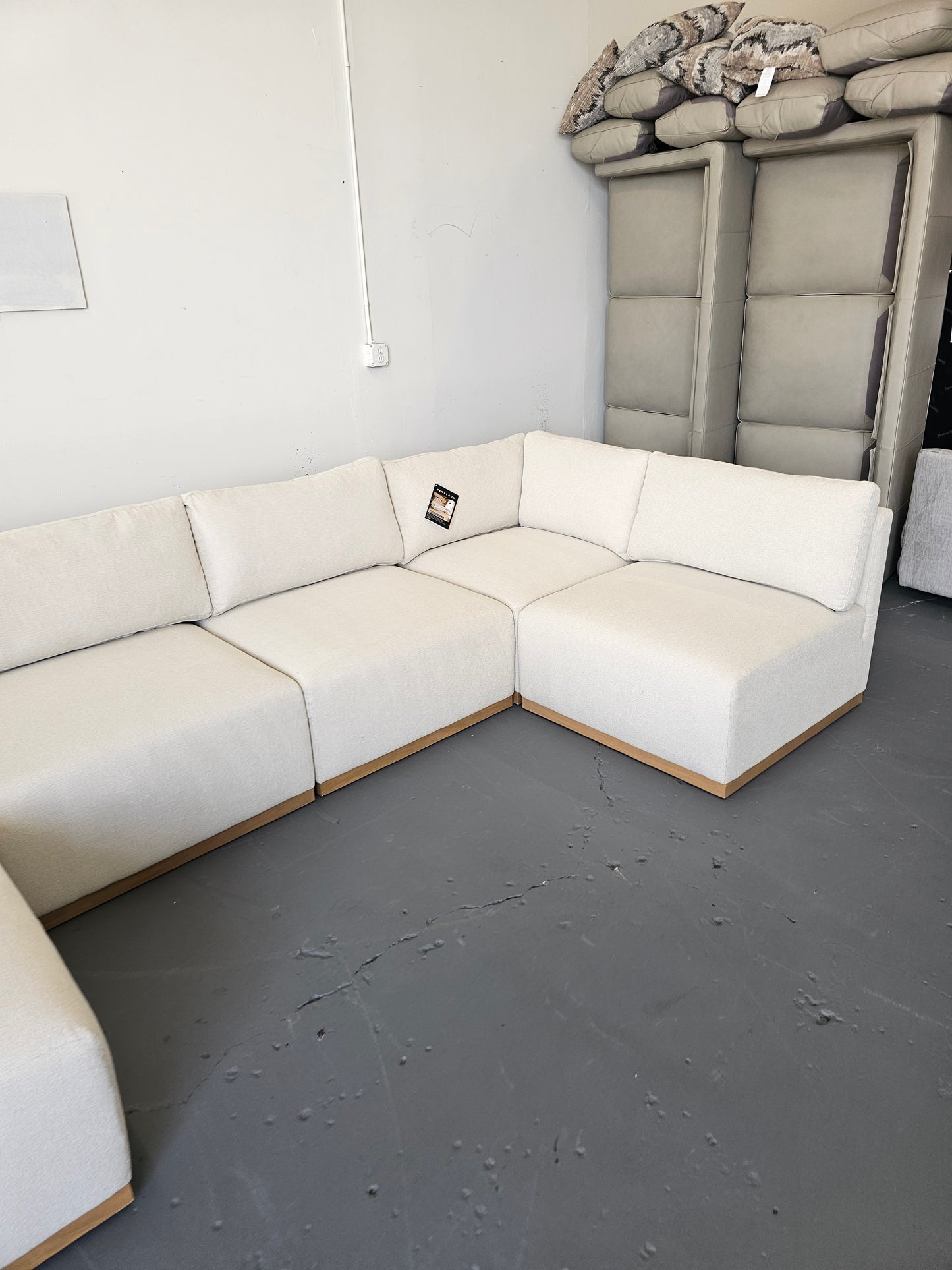 Henredon Murphy Oatmeal Modular Sofa