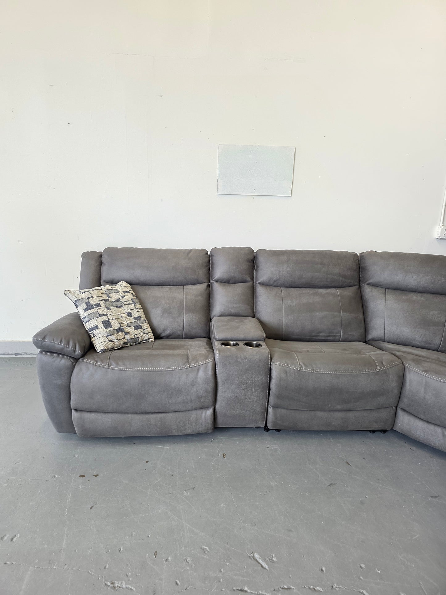 Zakary 6-piece Fabric Power Reclining Sectional With Power Headrests