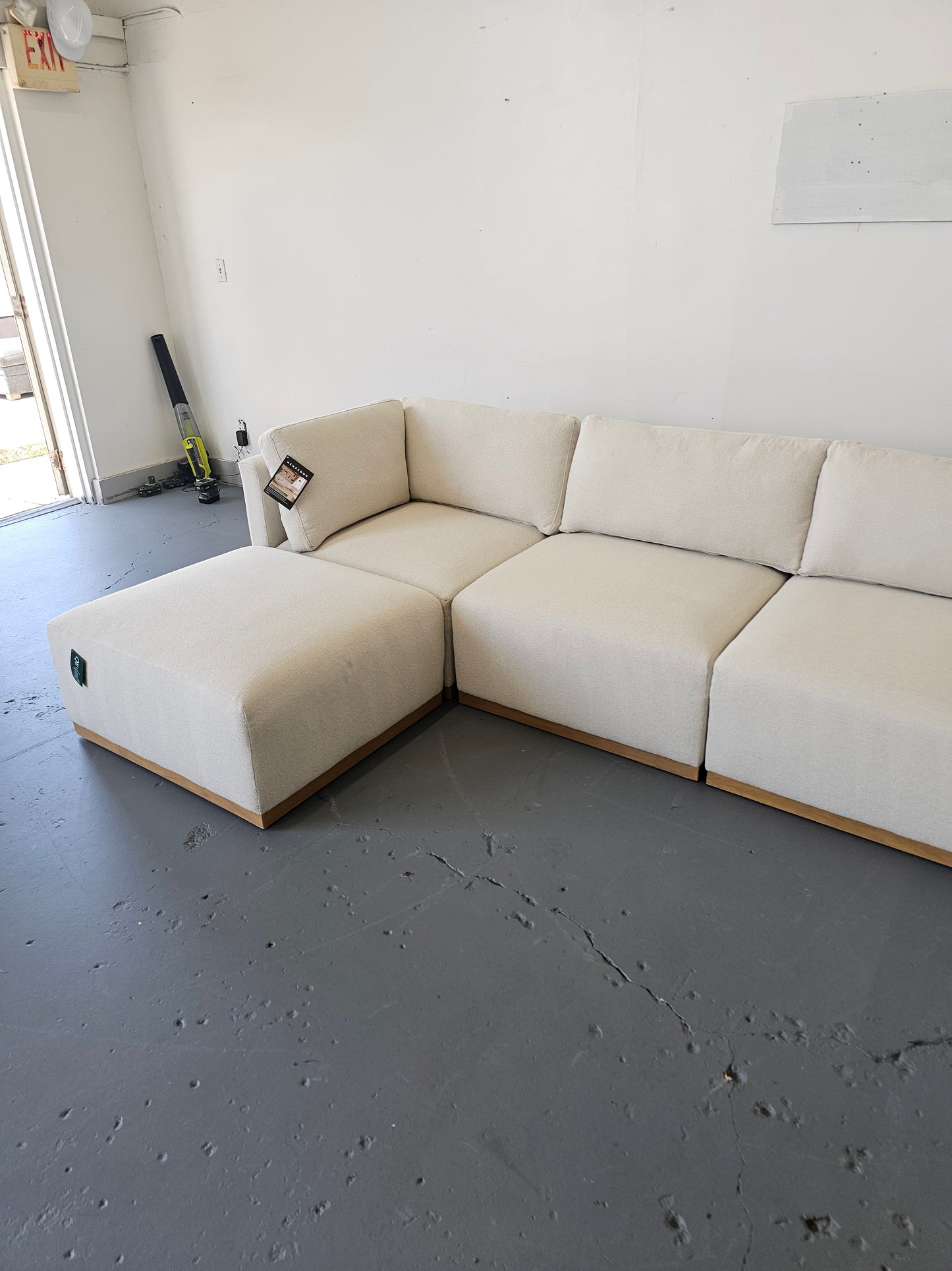 Henredon Murphy Oatmeal Modular Sofa