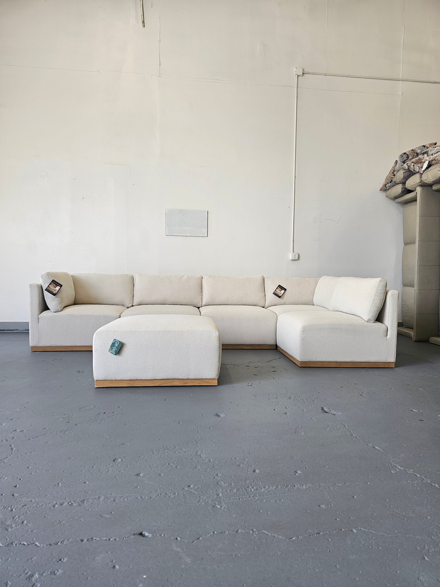 Henredon Murphy Oatmeal Modular Sofa