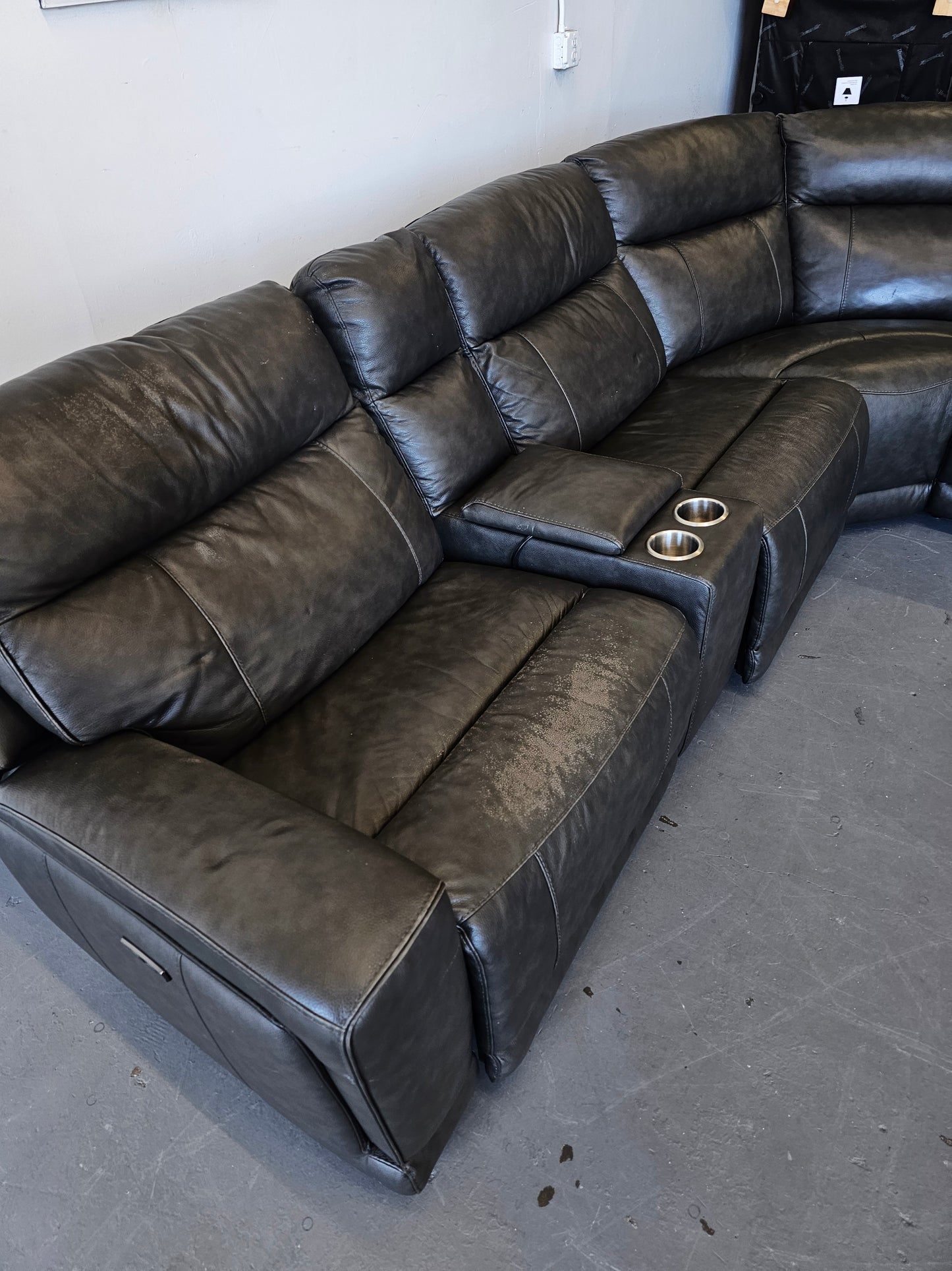 USED Lauretta 6-piece Leather Power Reclining Sectional with Power Headrests