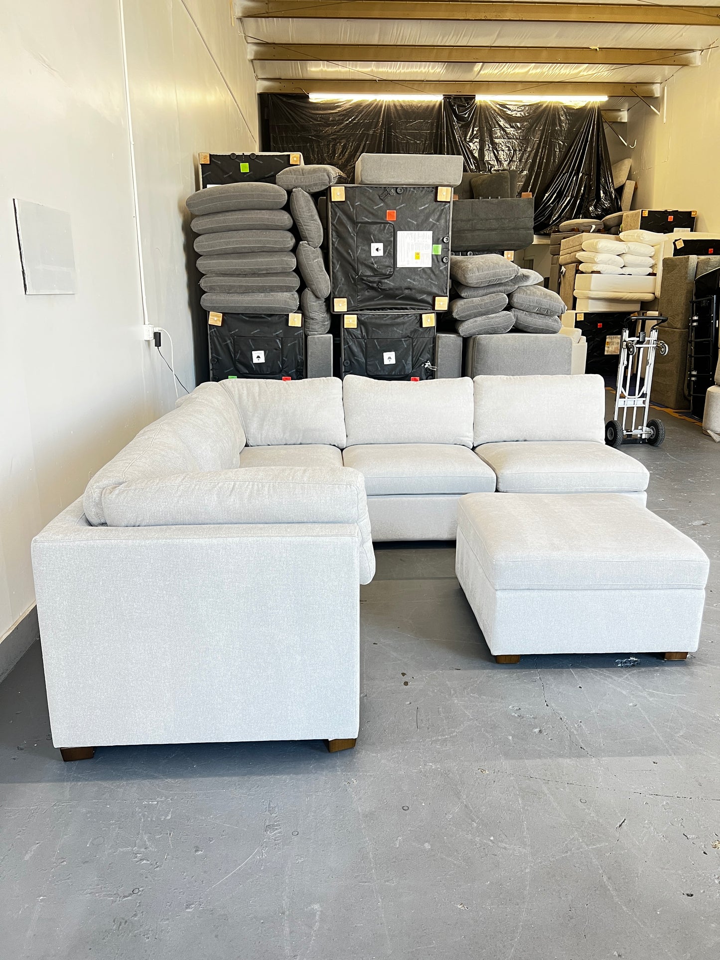 Power Footrest Modular Sectional
