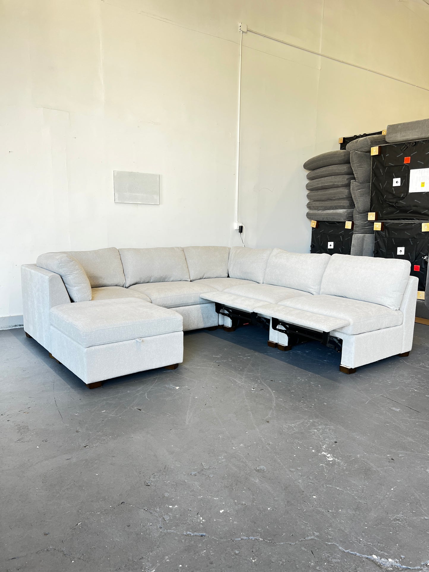 Power Footrest Modular Sectional