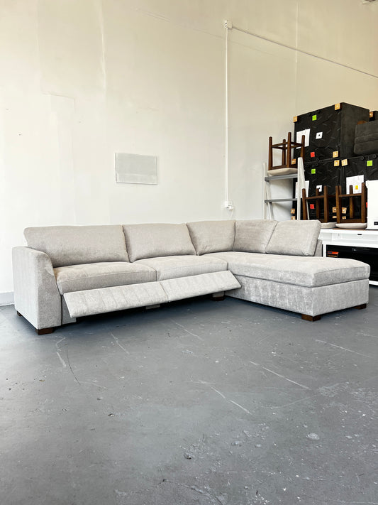Thomasville Powered Footrest Sectional