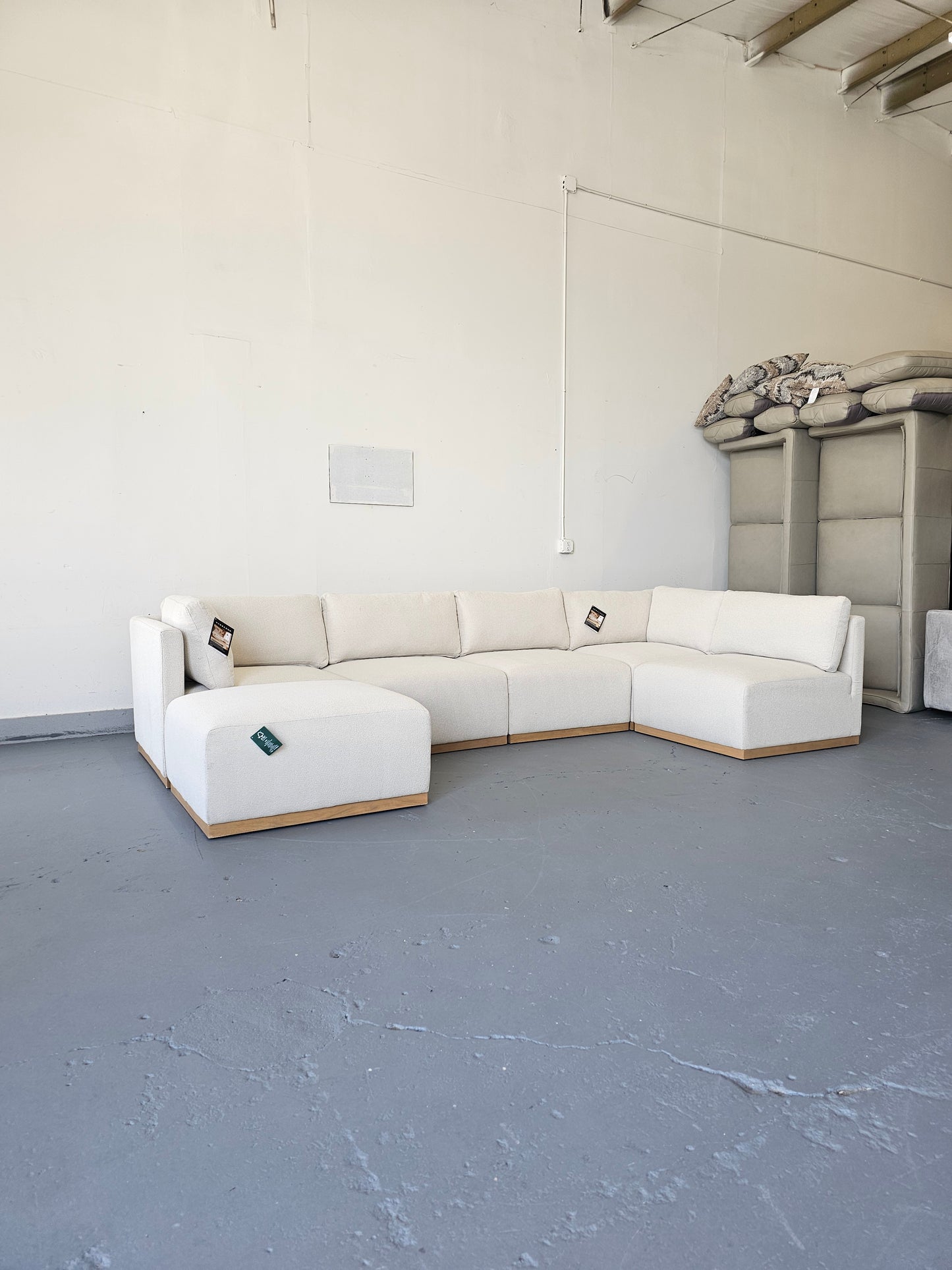 Henredon Murphy Oatmeal Modular Sofa