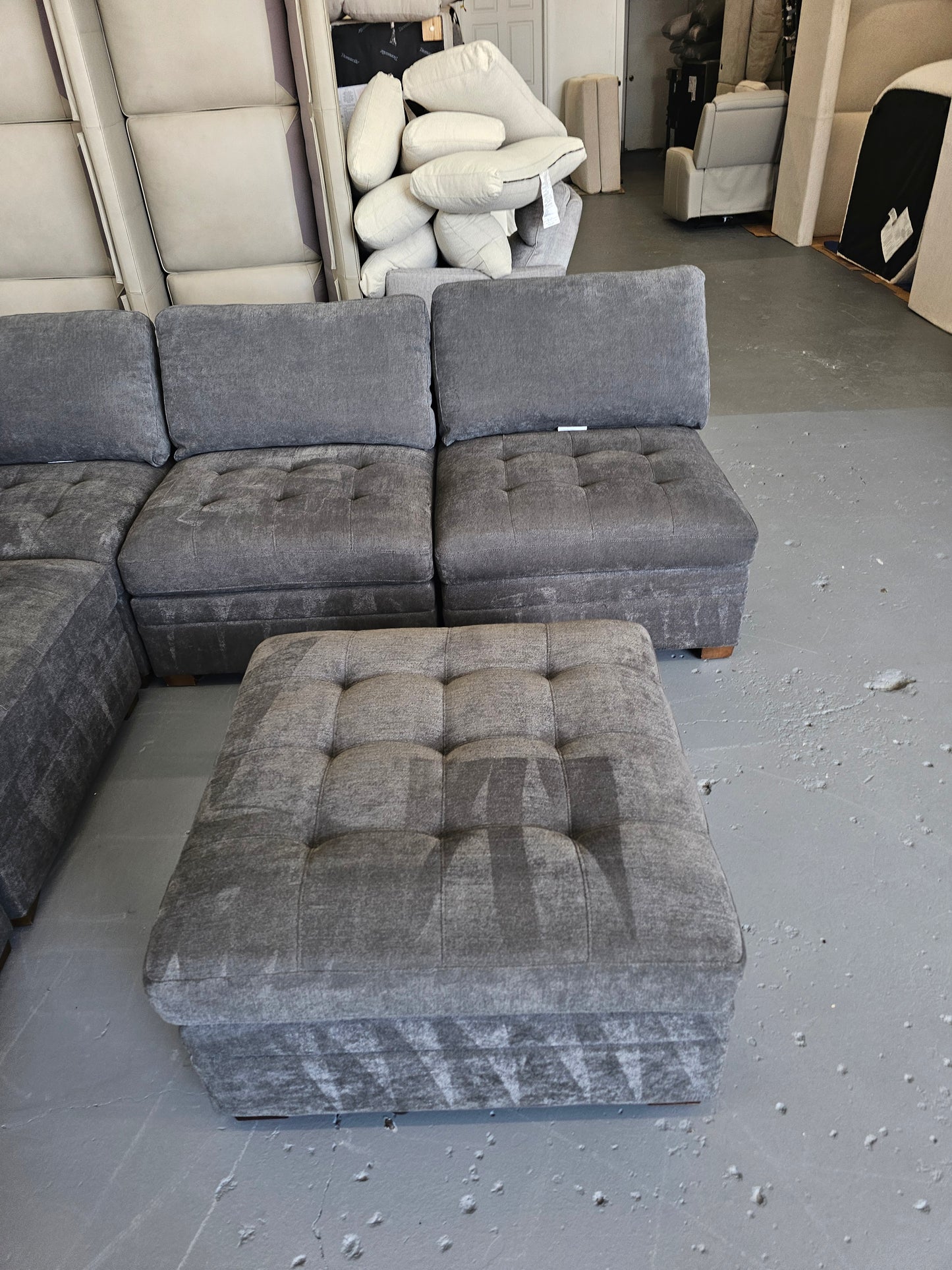 Thomasville Tisdale Dark Grey