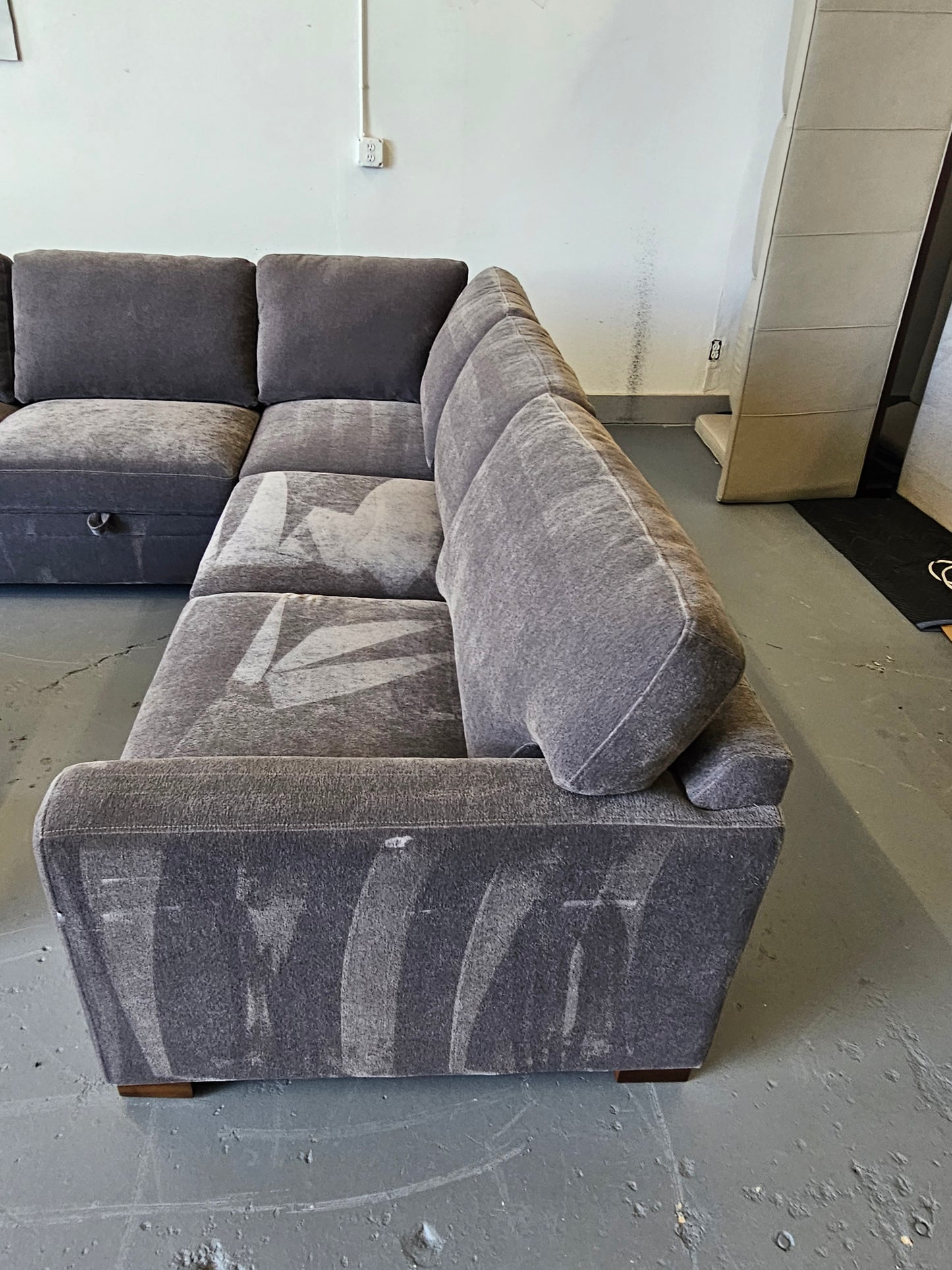 Sectional Sofa With Storage