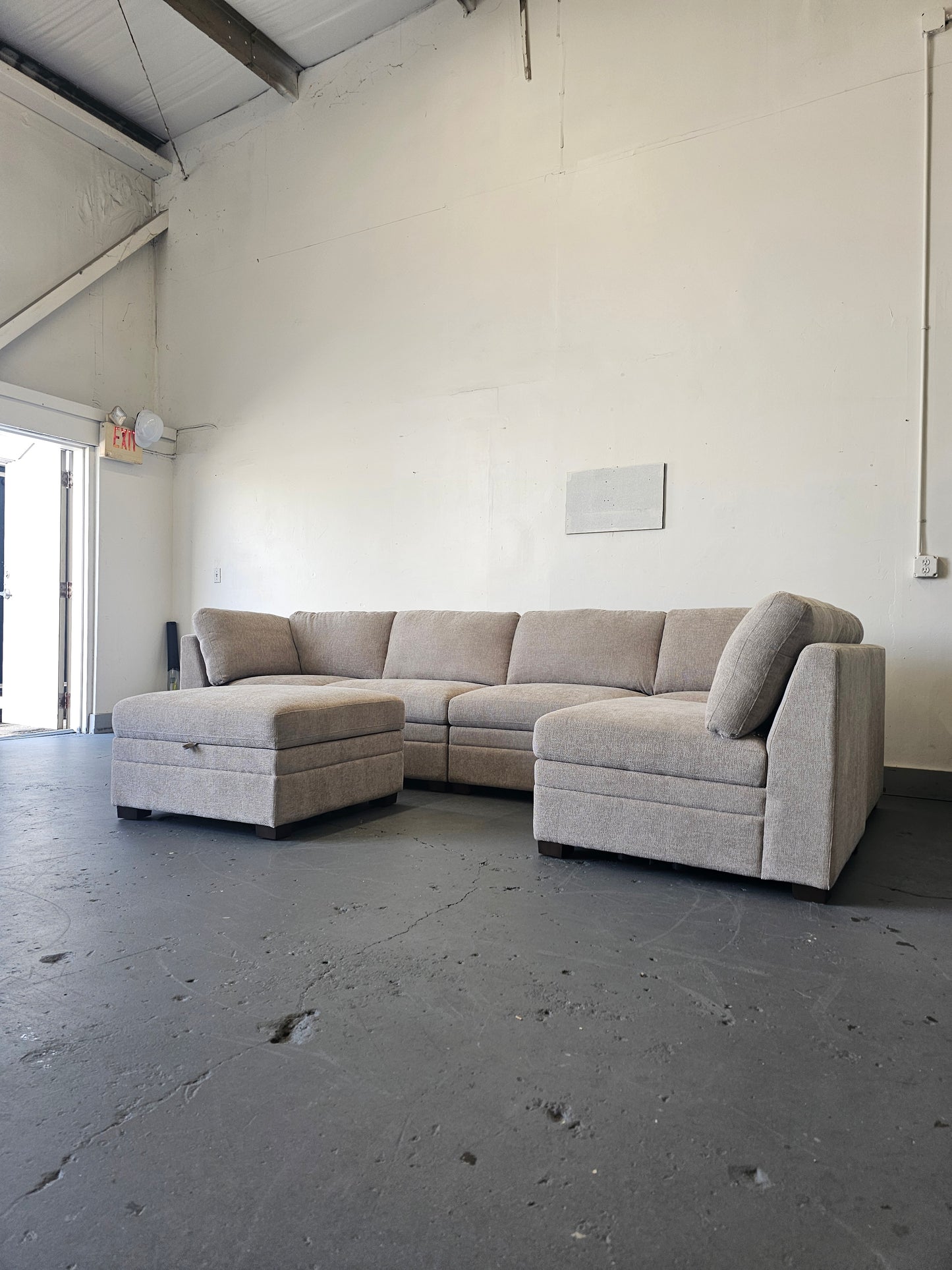 Thomasville Tisdale Cream sofa