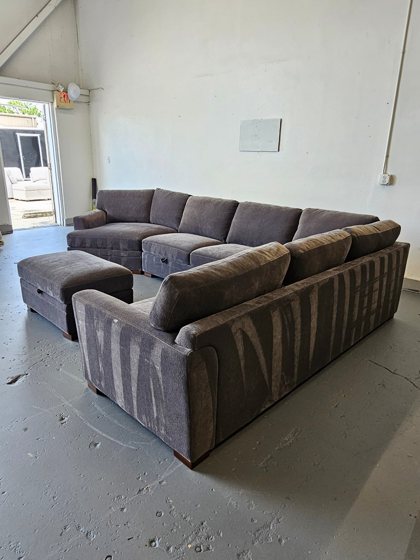 Sectional Sofa With Storage