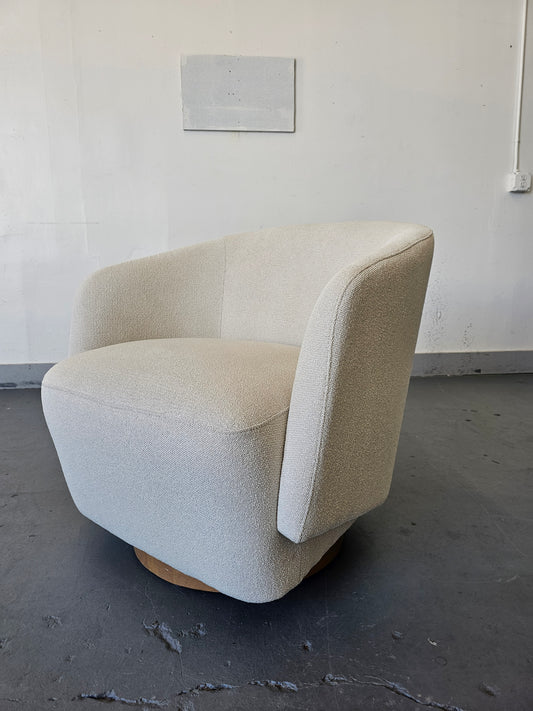 Henredon Murphy Swivel Boucle Chair