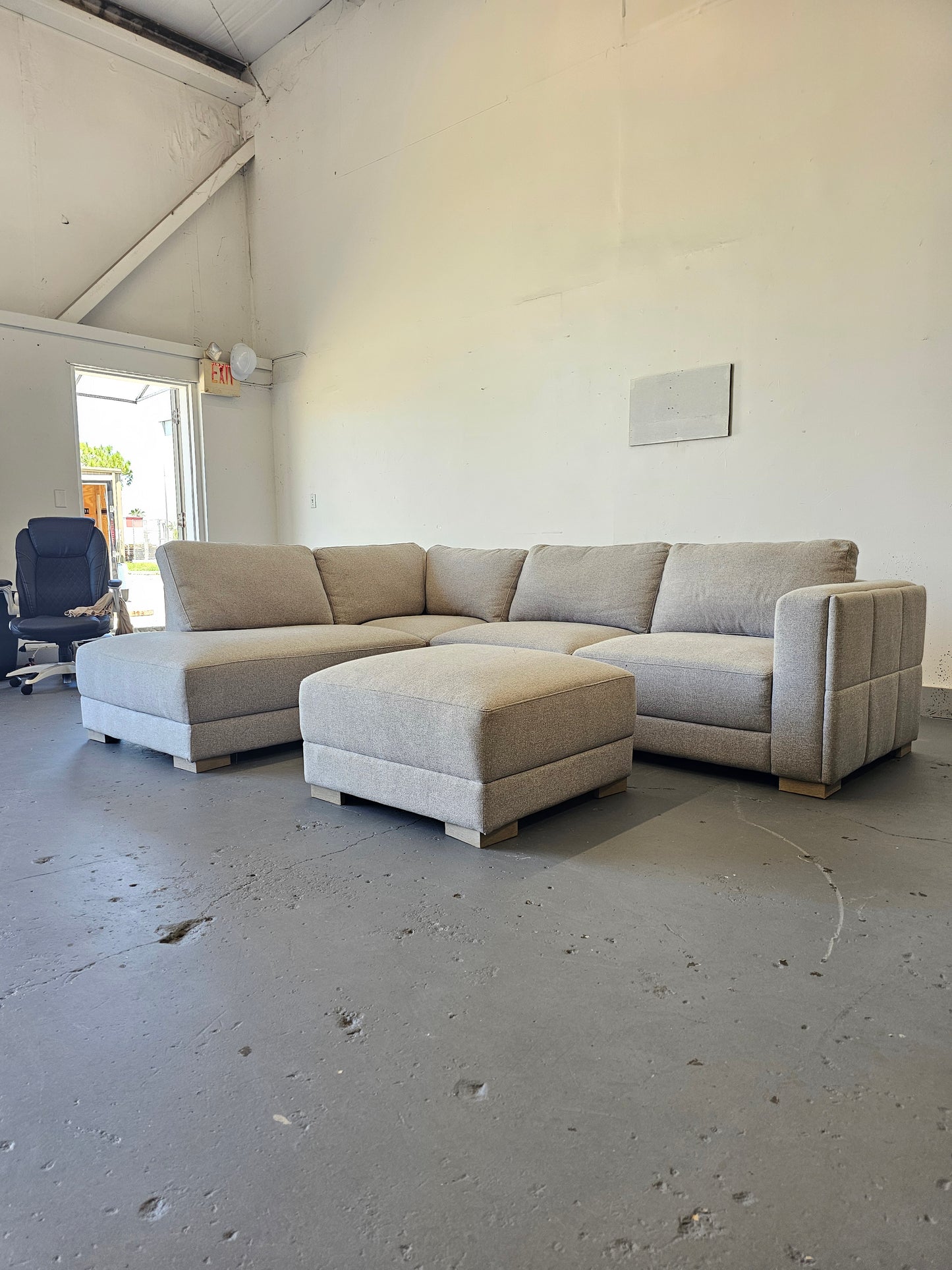 Drayden Fabric Sectional