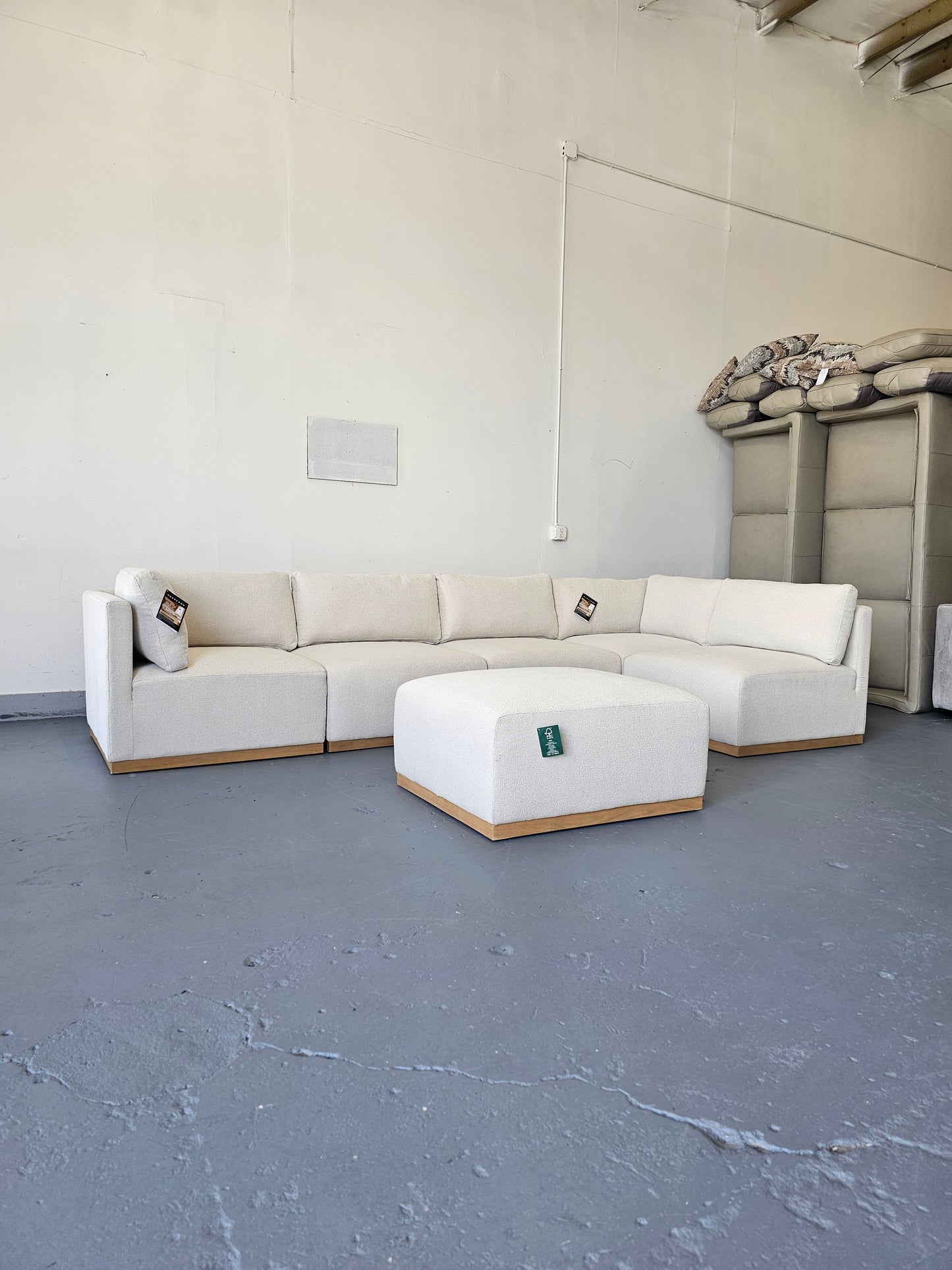 Henredon Murphy Oatmeal Modular Sofa