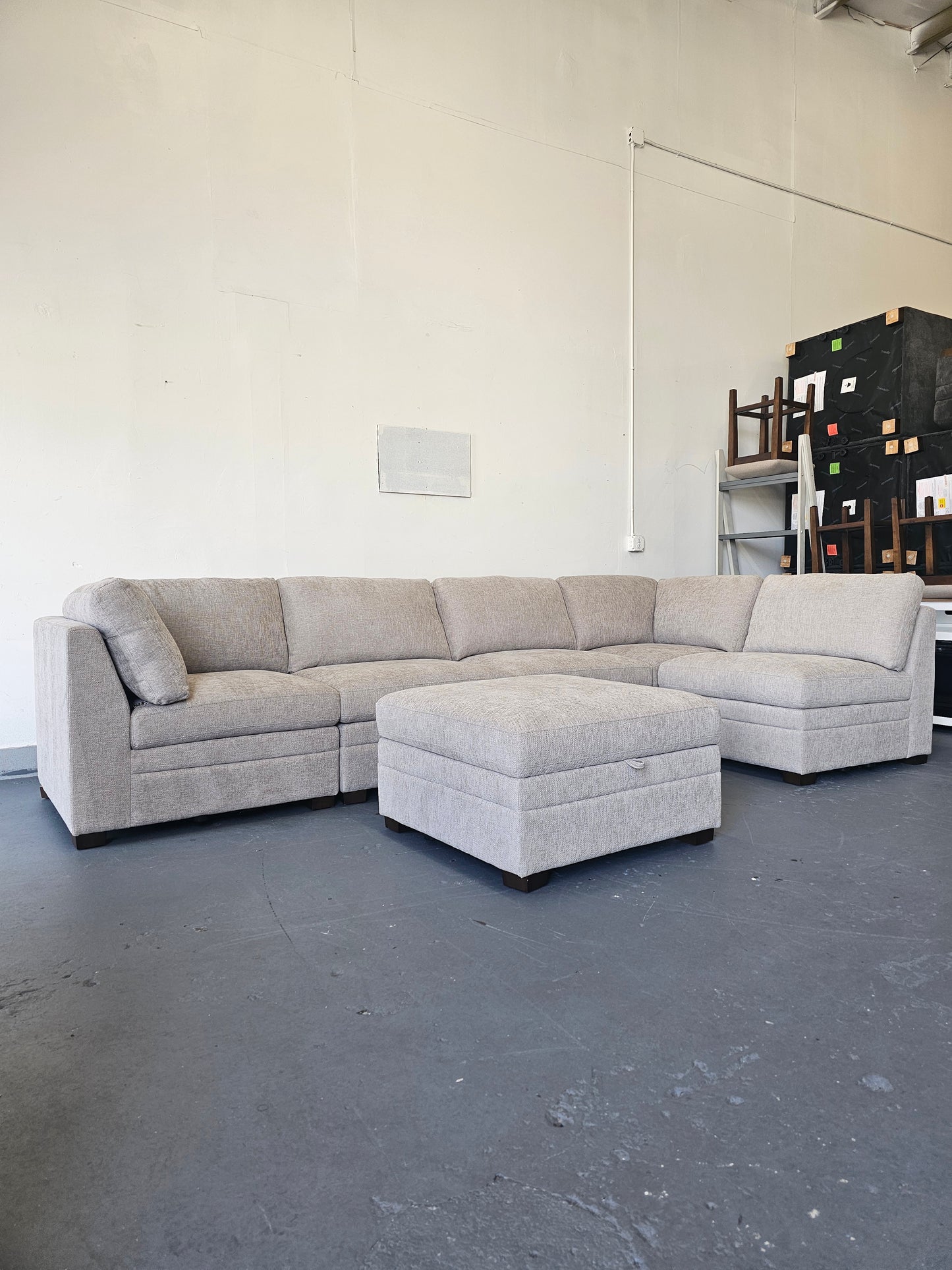 Thomasville Tisdale Cream sofa